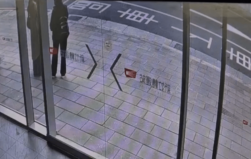 熱血司機識破詐騙車手 計程車變身直達警局的列車