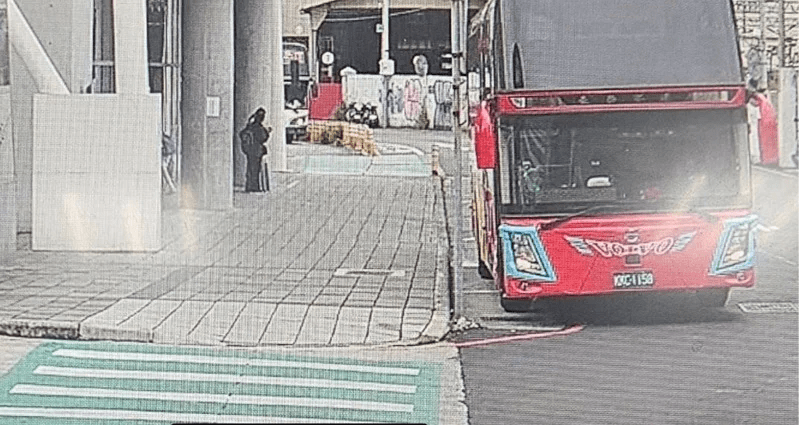 熱血司機識破詐騙車手 計程車變身直達警局的列車