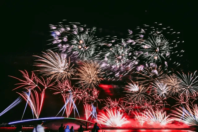 2025澎湖花火節登場!五鄉一市角色裝置藝術亮眼 臉書打卡抽好禮熱烈進行中