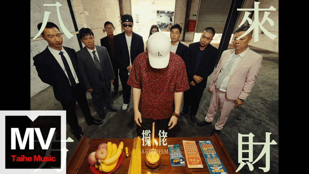 全網爆紅「攬佬」背景起底！竟曾在老干媽當直播主，真的是來鬧還是來撈？
