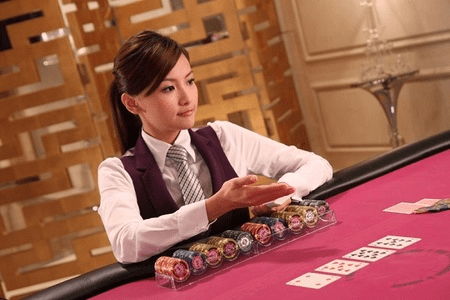 【多人棋牌】百家樂三公,一晚挑戰最高300萬獎金!|技巧教學